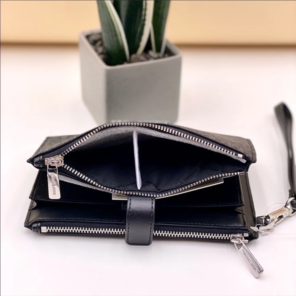 Michael Kors DoubleZip Wallet Wristlet Black